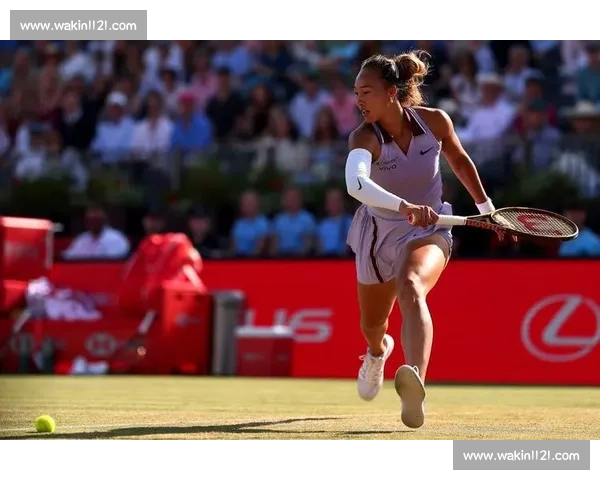 郑钦文憾负阿尼西莫娃止步四强,后勤失误成致命伤!奖金首进前十,柏林站再战萨巴伦卡 郑钦文憾负阿尼西莫娃止步四强,后勤失误成致命伤!奖金首进前十,柏林站再战萨巴伦卡