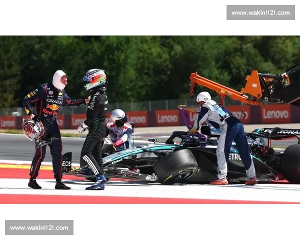 头排绝杀：诺里斯与维斯塔潘 “幽灵车” 的蒙扎极速博弈